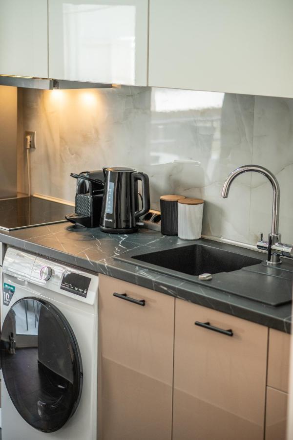 B2 Deluxe Apartments 알렉산드로폴리스 외부 사진
